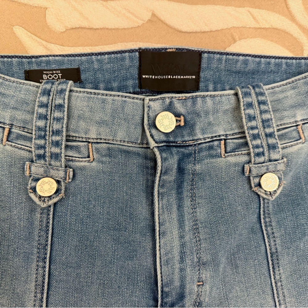 Whitehouse Blackmarket jeans. Boot cut hight rise size 4 short. - Picture 7 of 12